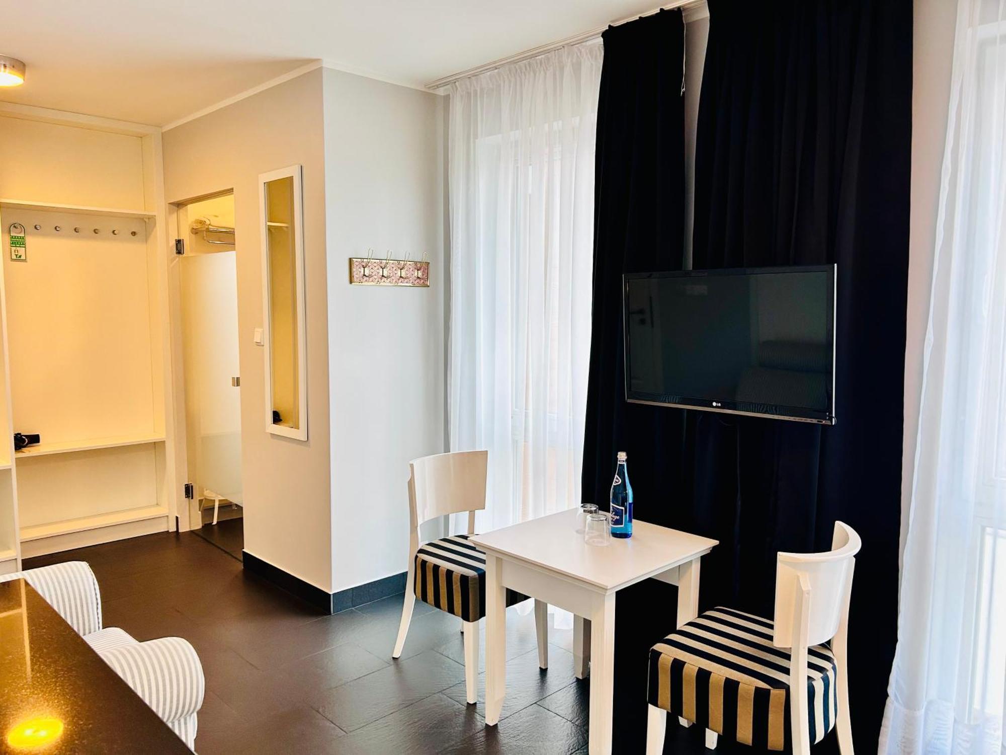 Hotel Amber Suite & Spa - Enklawa Dla Doroslych (Adults Only) Międzywodzie 外观 照片